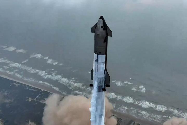 spacex重型火箭"星舰"第四次试飞成功