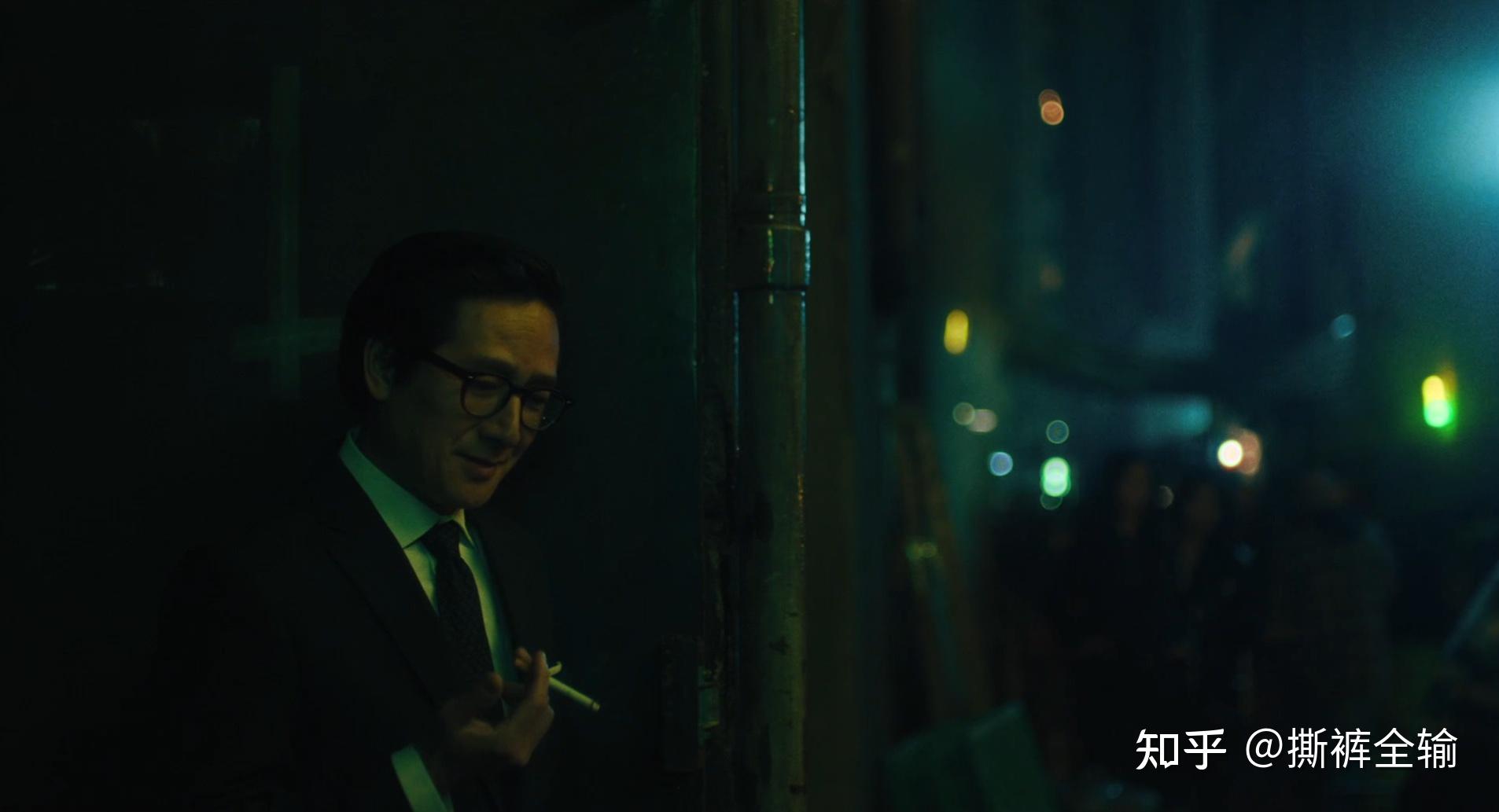 《瞬息全宇宙》到底讲了个什么故事?(瞬息()())