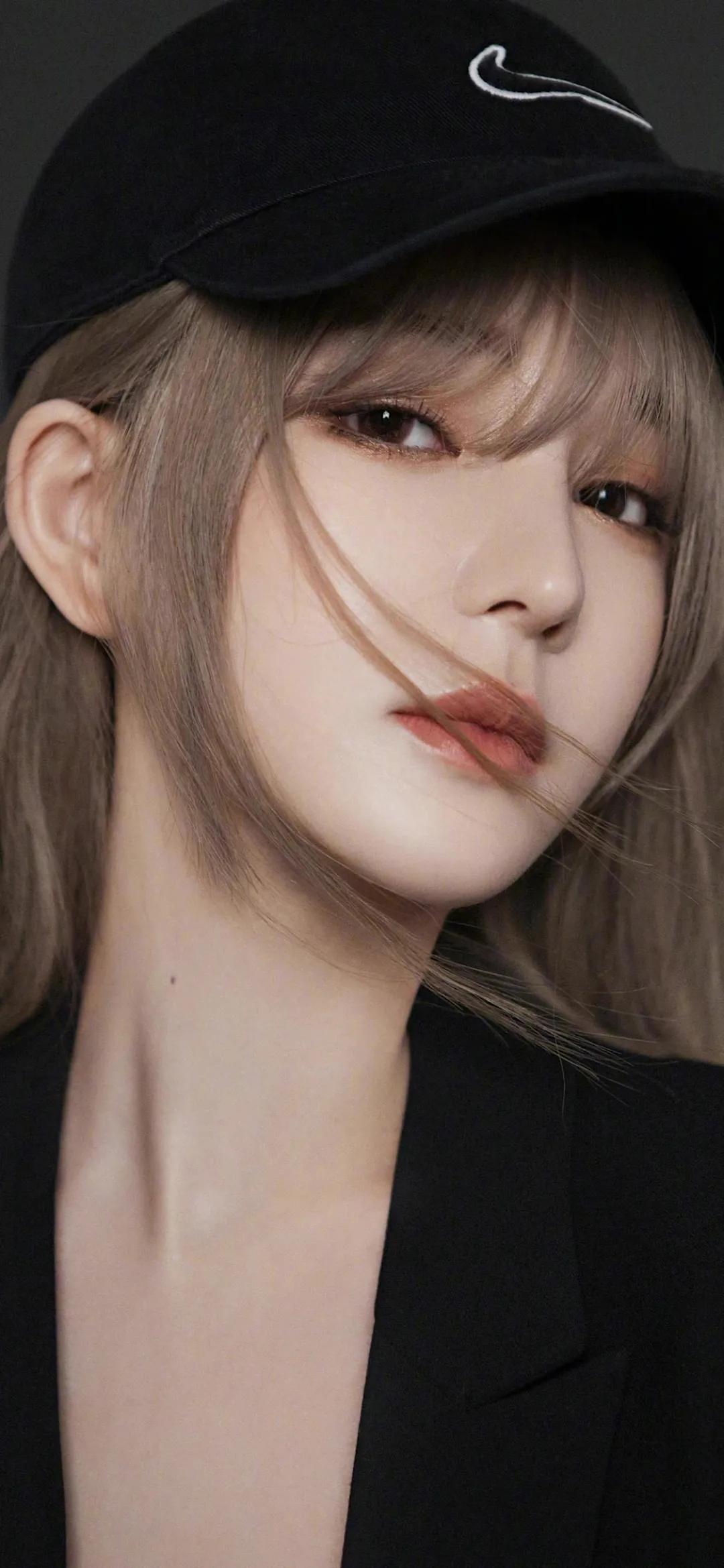 你有哪些清纯又性感的美女图,可以用来做壁纸? - 知乎
