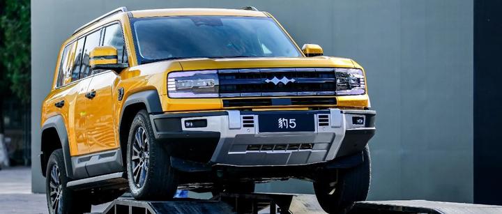 悬赏500万抓黑公关盯上越野车比亚迪的第一场硬战