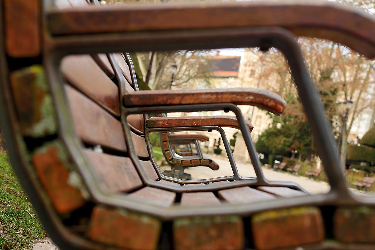 1. 茶香四溢老同志