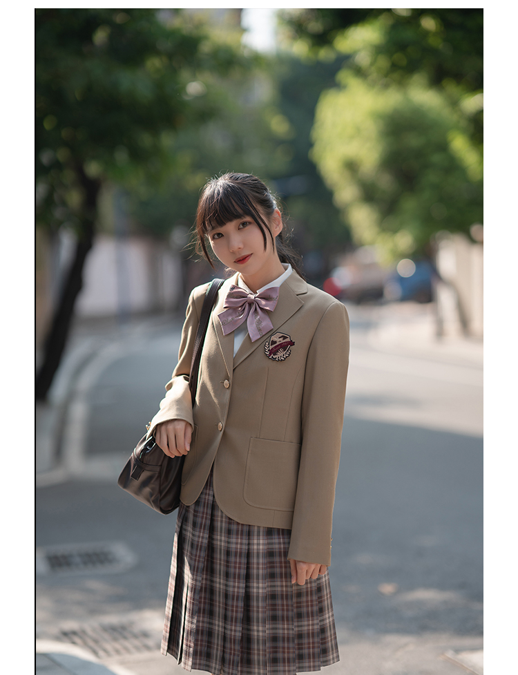 如何看待乐町联名天堂伞推出的jk 裙? - 知乎