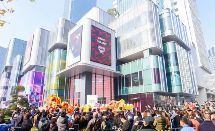 焕颜新生，看中信泰富广场的现在、过去与未来 - 知乎