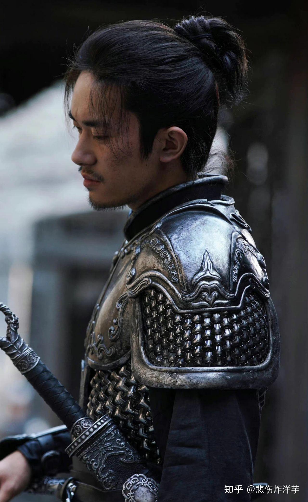 沈腾和易烊千玺在电影《满江红》预告视频中的表现怎么样? - 知乎