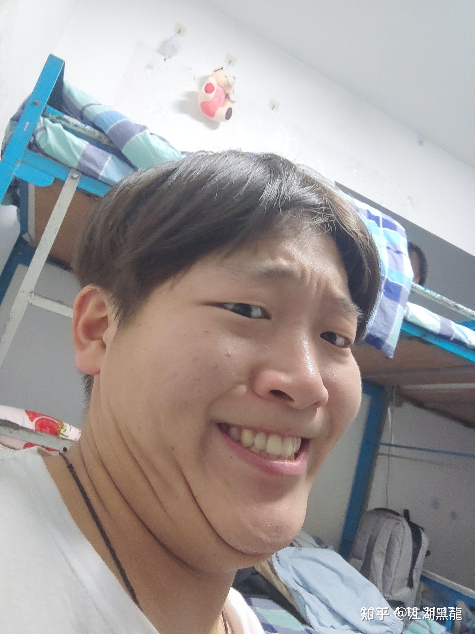 长得丑的男生到底有多惨