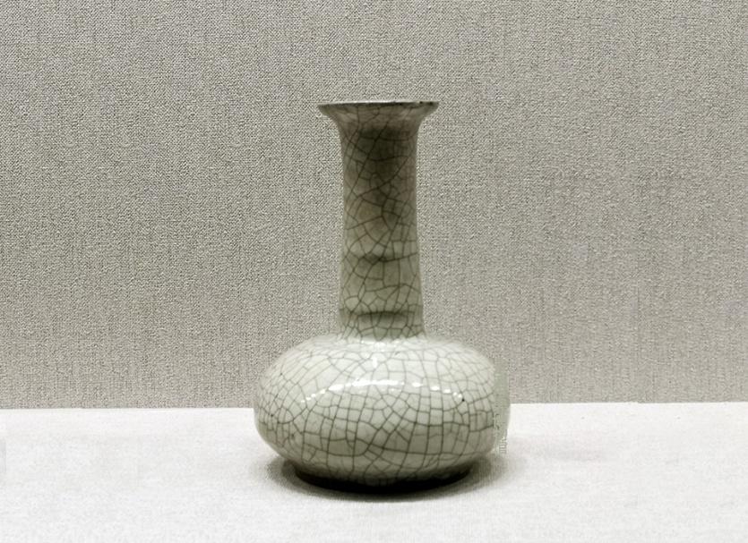 中国　哥窯　青磁　金絲鉄線　氷裂文瓶　M　R6259 中国 哥窯 青磁 金絲鉄線 氷裂文瓶 M R6259 - メルカリ