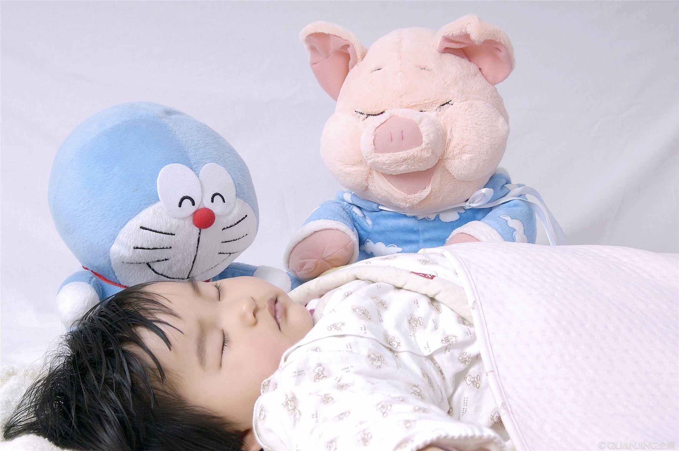 婴儿睡觉姿势正确图（宝宝这六种睡觉的姿势）-幼儿百科-魔术铺