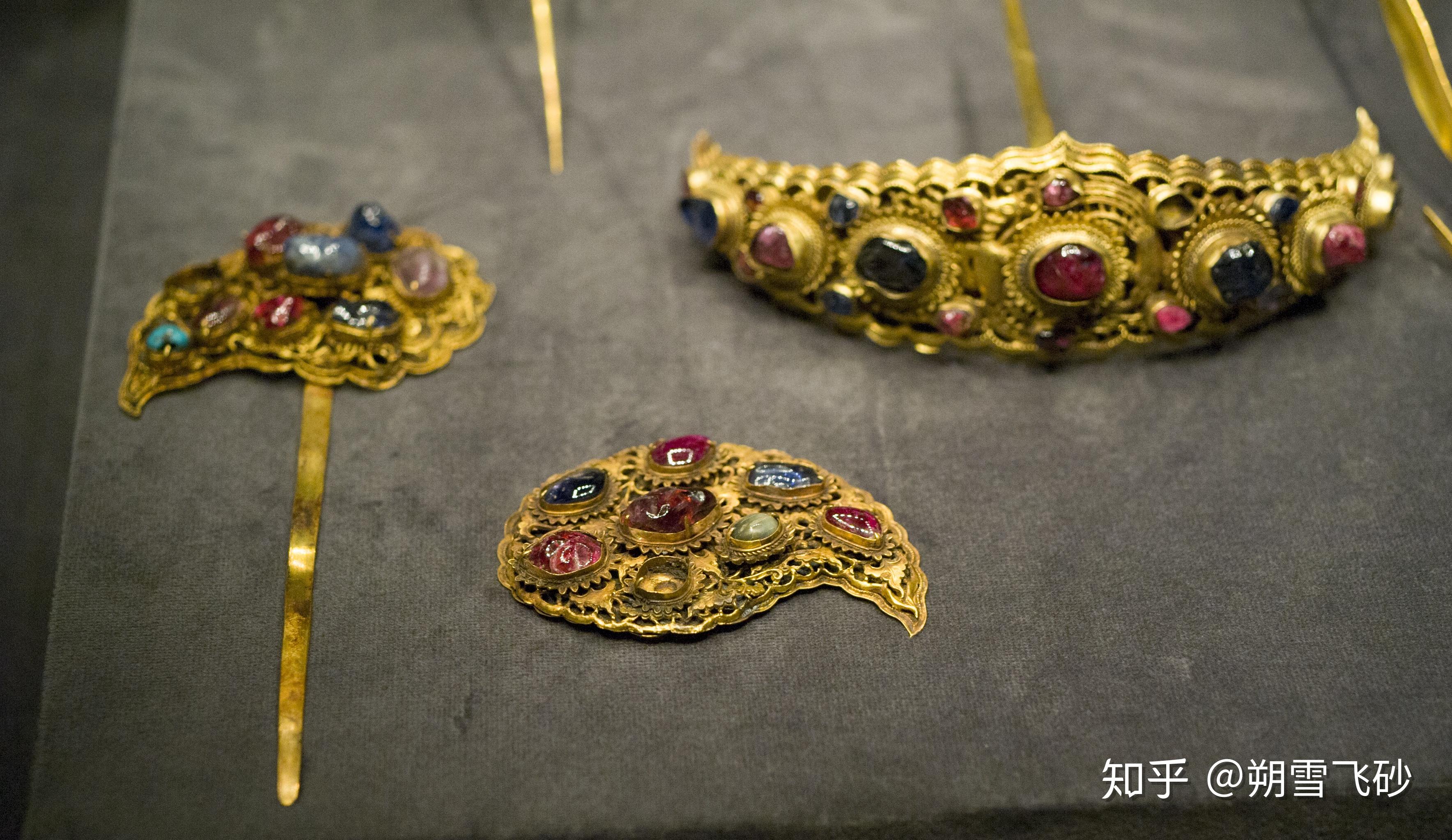 为什么明朝的沐英家族会世代镇守云南而且没有造反