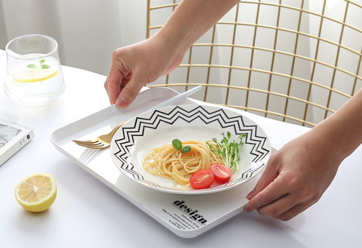 我知道这家的时候是因为我在找一个猫爪杯子,这个是超萌的玻璃猫脚杯!