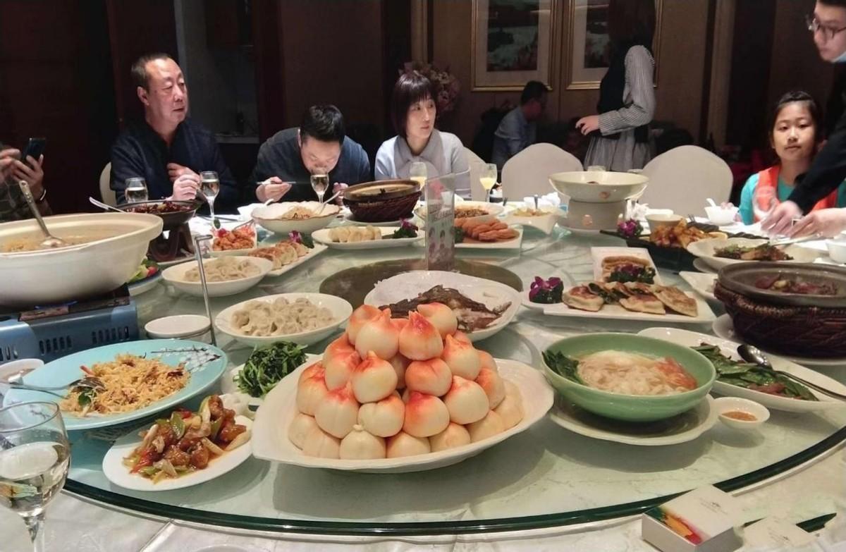 轮到你敬酒时,不知道说什么,建议学会4句话,保准对你另眼相待 - 知乎