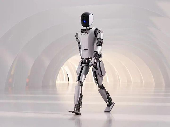 专利数量8年增长25倍 从追赶到领先 中国人形机器人进入发展"黄金期"