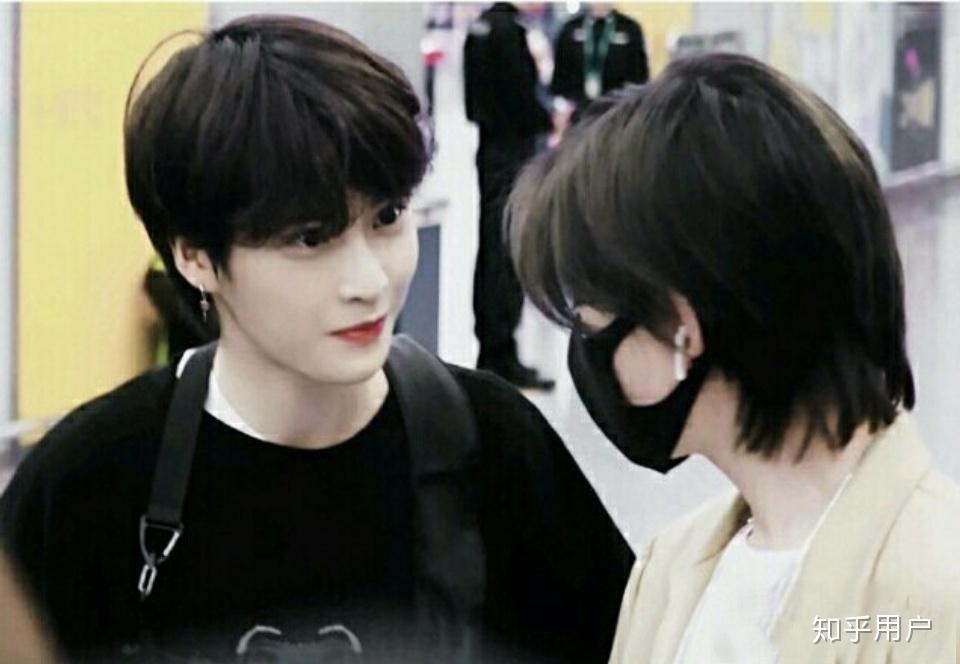 青春有你2林凡陆柯燃是情侣吗