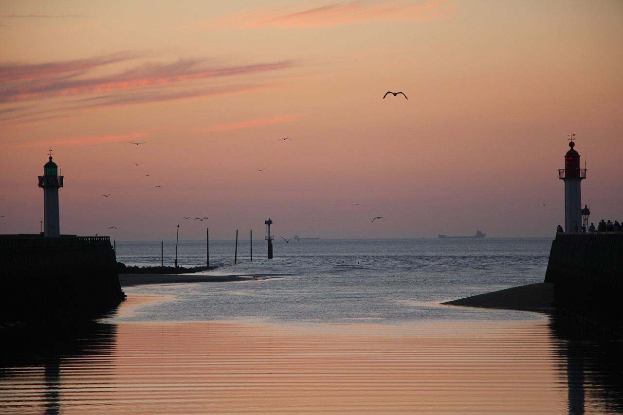 3. 周边设施一览