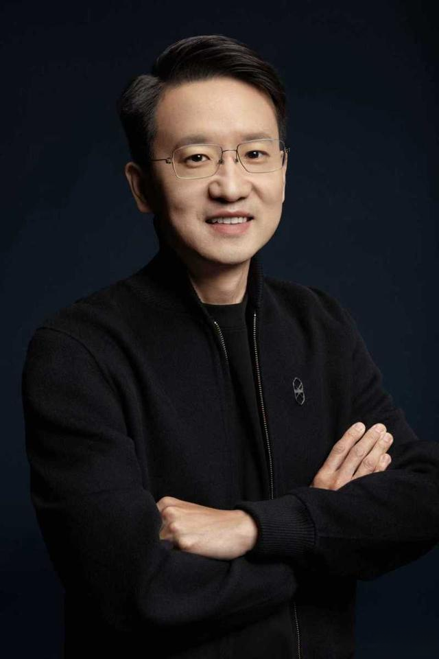 智界汽车官宣人事调整 郭锐博士出任董事长兼CEO