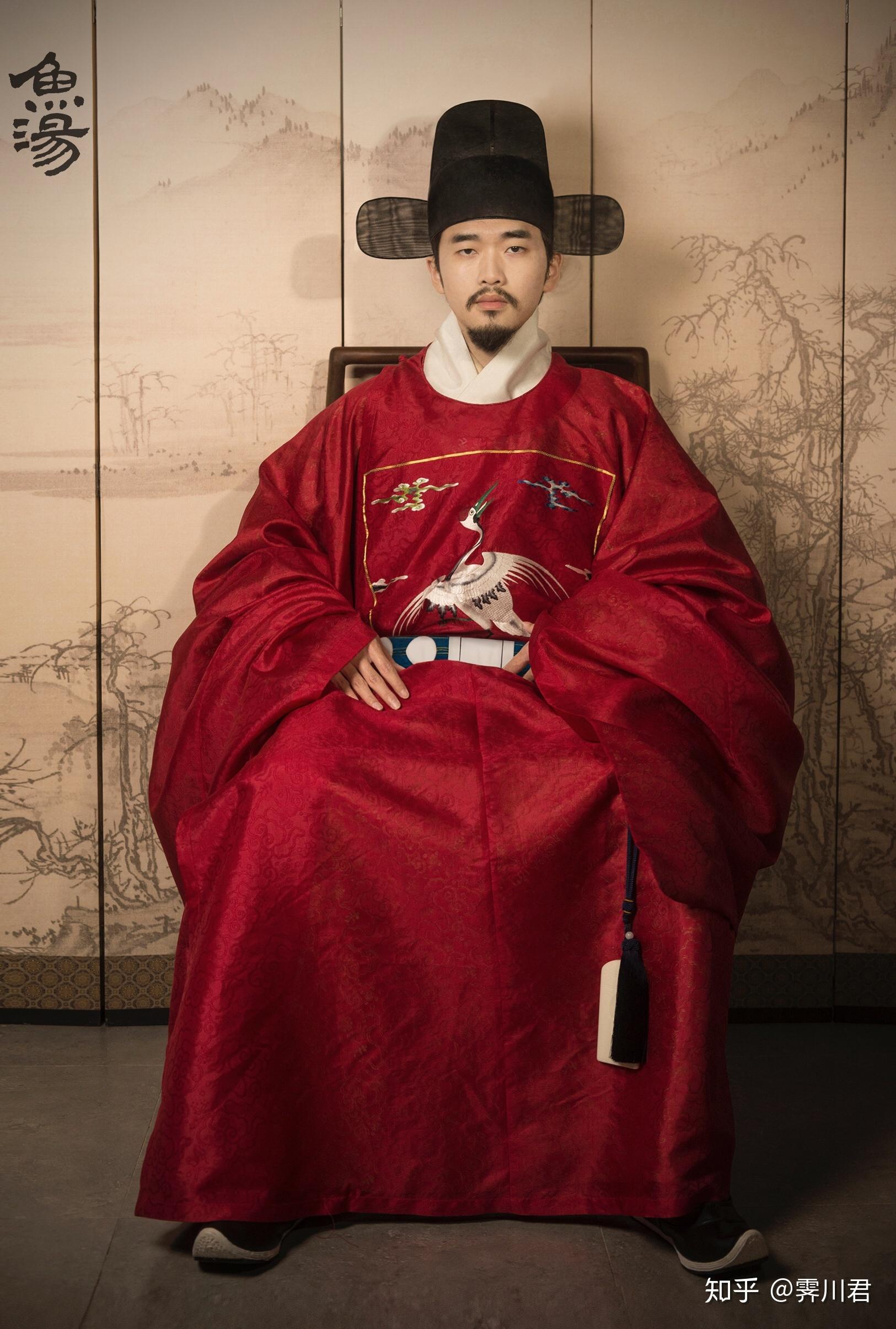 圆领大襟可以男生穿吗? - 知乎