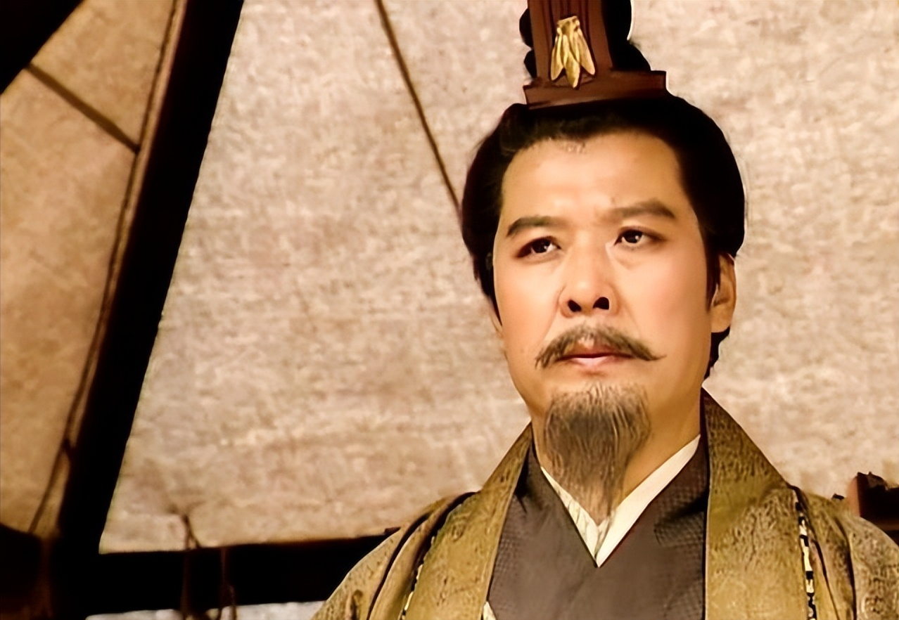 《三国演义》电视剧中,如果刘备劝架时,使尽全力也没能把关张二人拉开