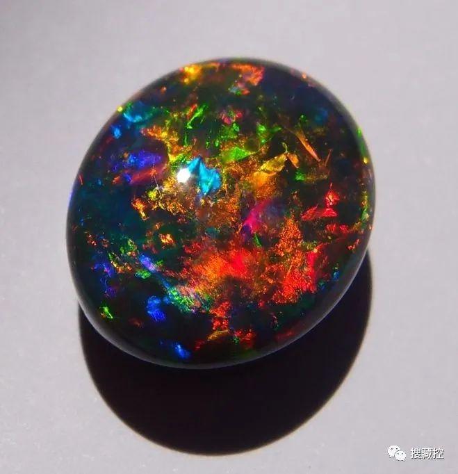 欧泊：蕴藏着星辰大海的奇妙宝石 - 知乎