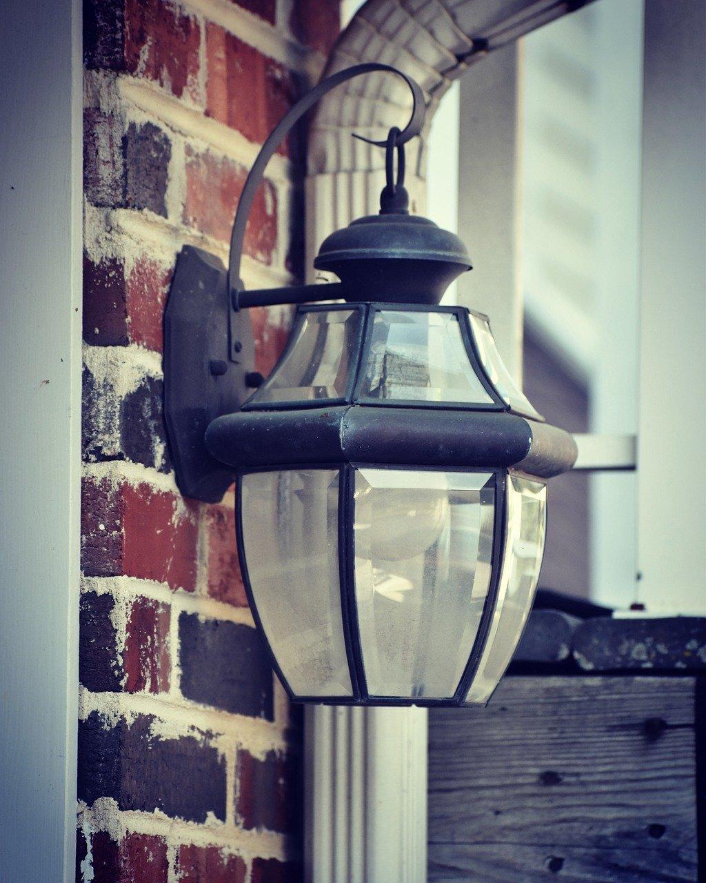 家里有宝宝用什么灯好