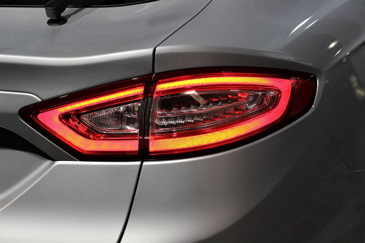 新蒙迪欧什么颜色好