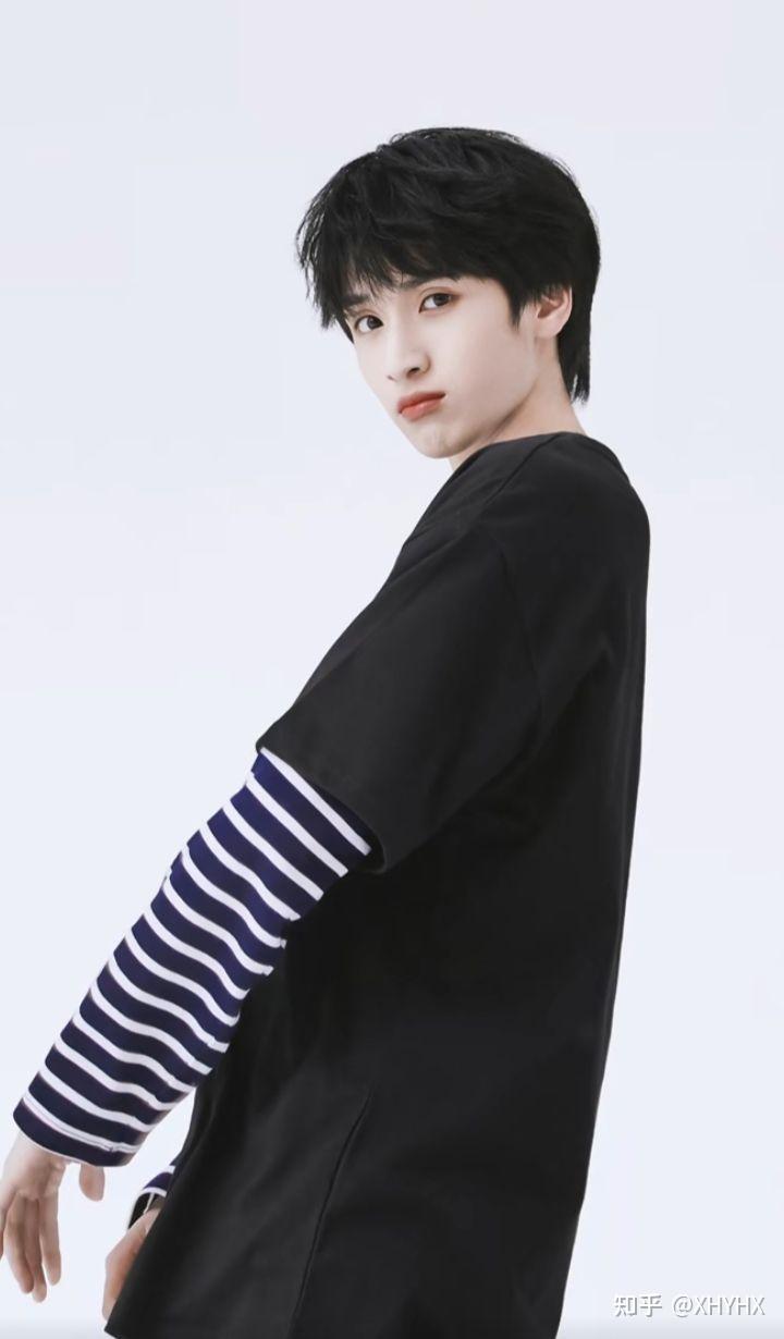 严浩翔和刘耀文哪个更帅