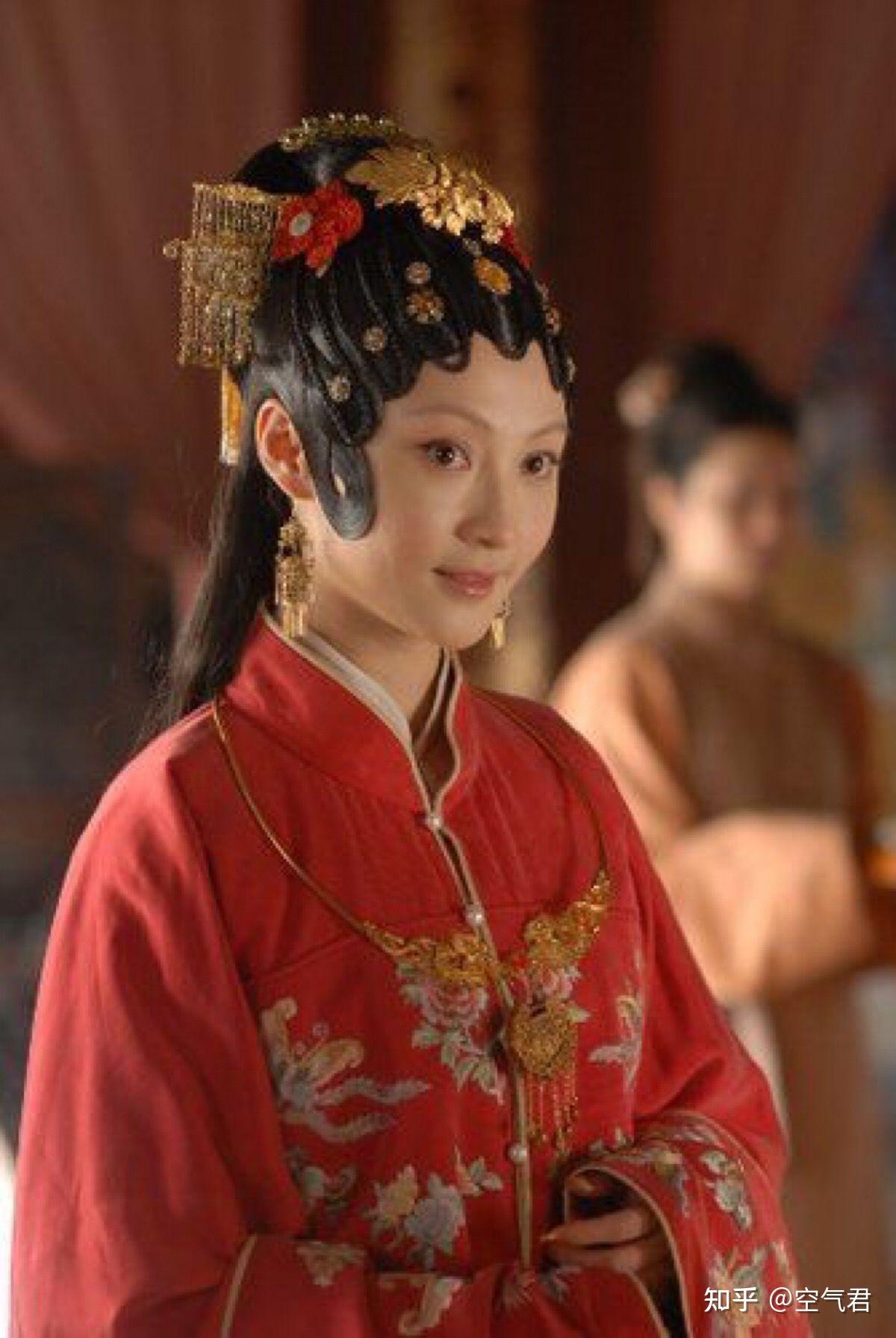 除了87版为何王熙凤的演员形象普遍不够美