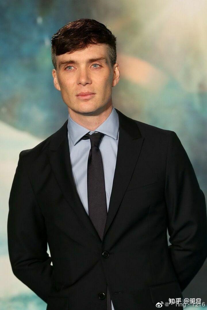 请问我想剪汤米谢尔比发型,请问有参考图? - 知乎