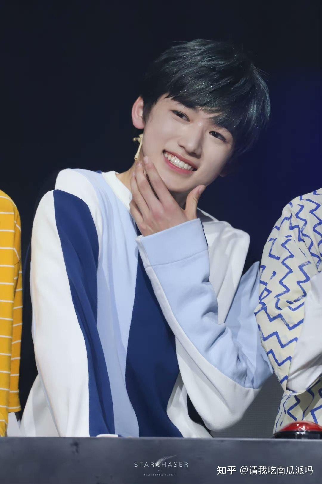 求宋亚轩20-21年出的照片或者早期的? - 知乎
