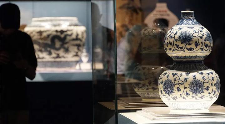 上海博物馆景德镇瓷器大展：填补明瓷“空白期” - 知乎