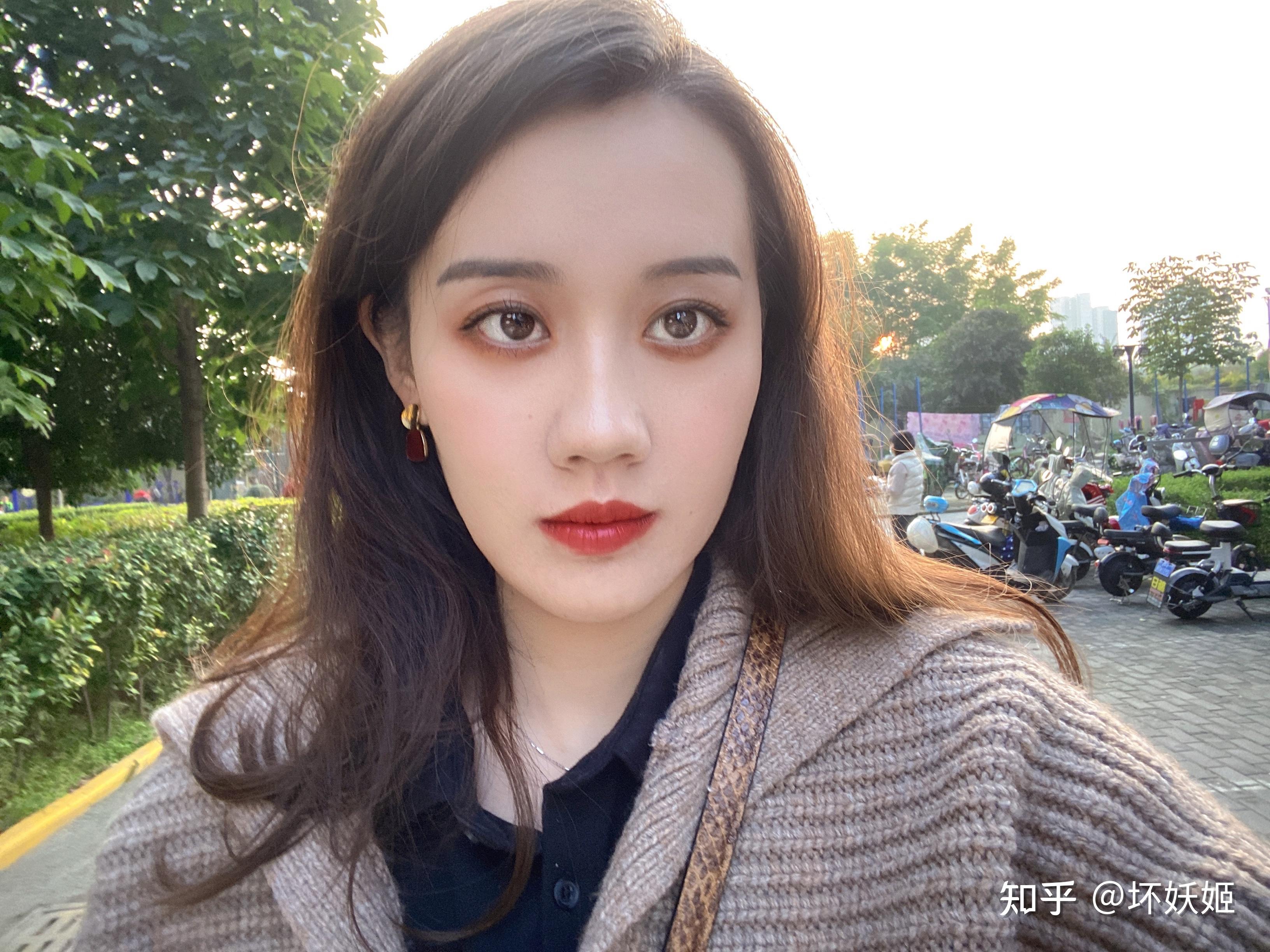 翘下巴月亮脸鞋拔子脸是不是很丑