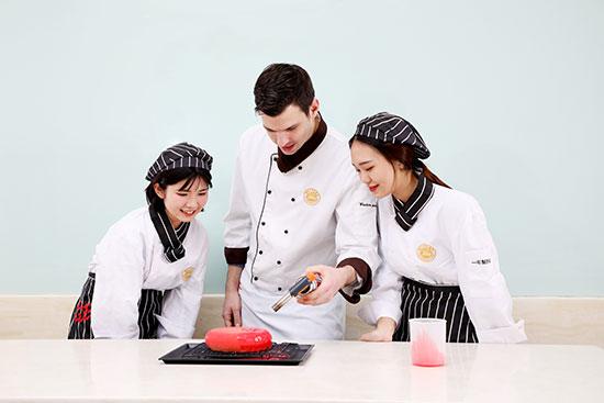 蛋糕裱花师培训需要多久可以出师