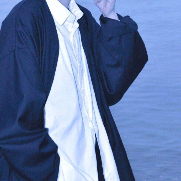 有哪些好看到爆的蓝色系头像?