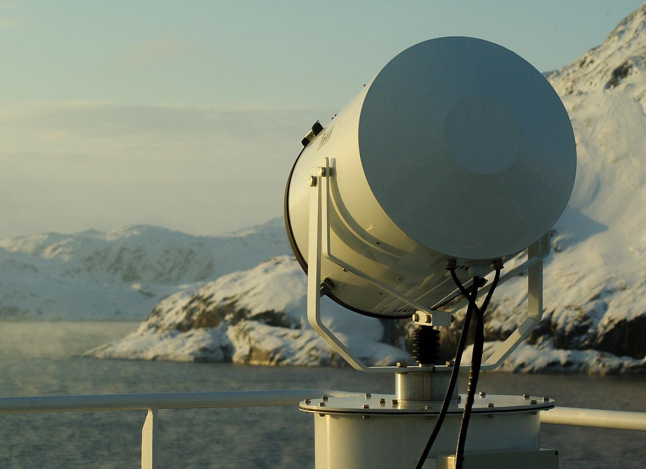 有吊灯投影仪如何安装