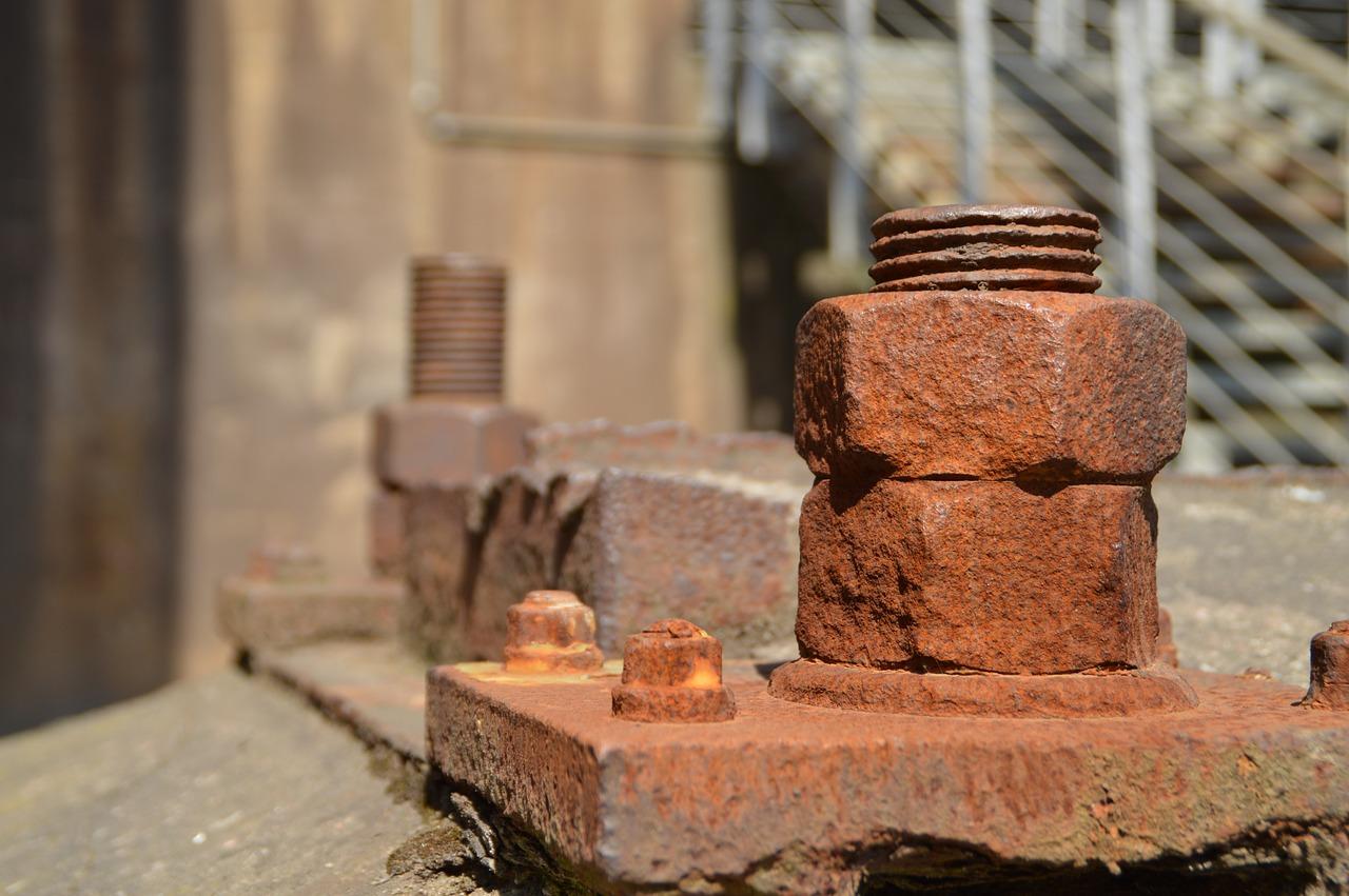 3. 螺钉材质对比