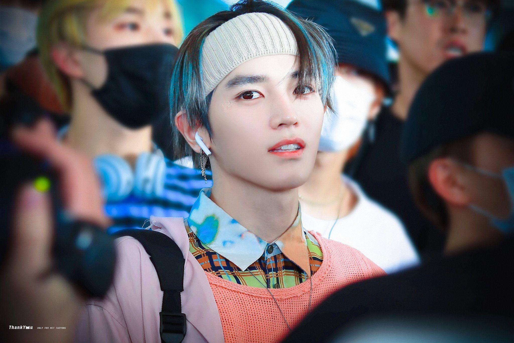 姐妹们有没有李泰容的神图啊可以做壁纸的内种最好无水印