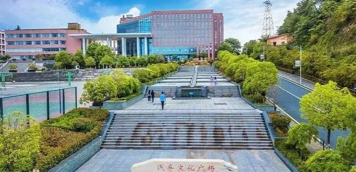 湖北汽车工业学院2023湖北高考招生专业录取分数线