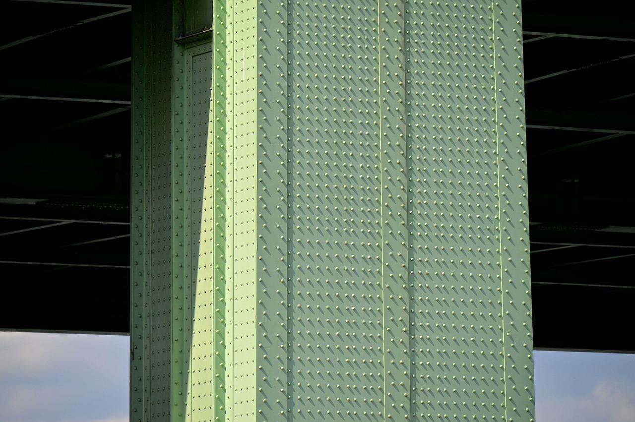 1. 高架承重标准