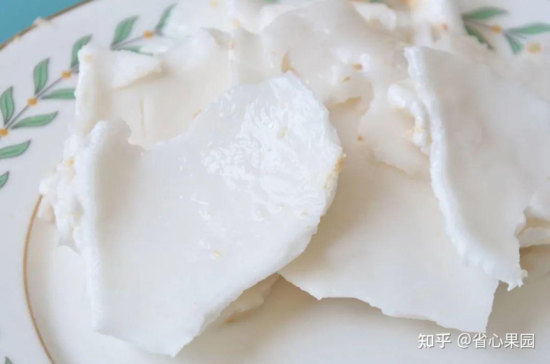 带皮青椰子椰汁是酸的是不熟么