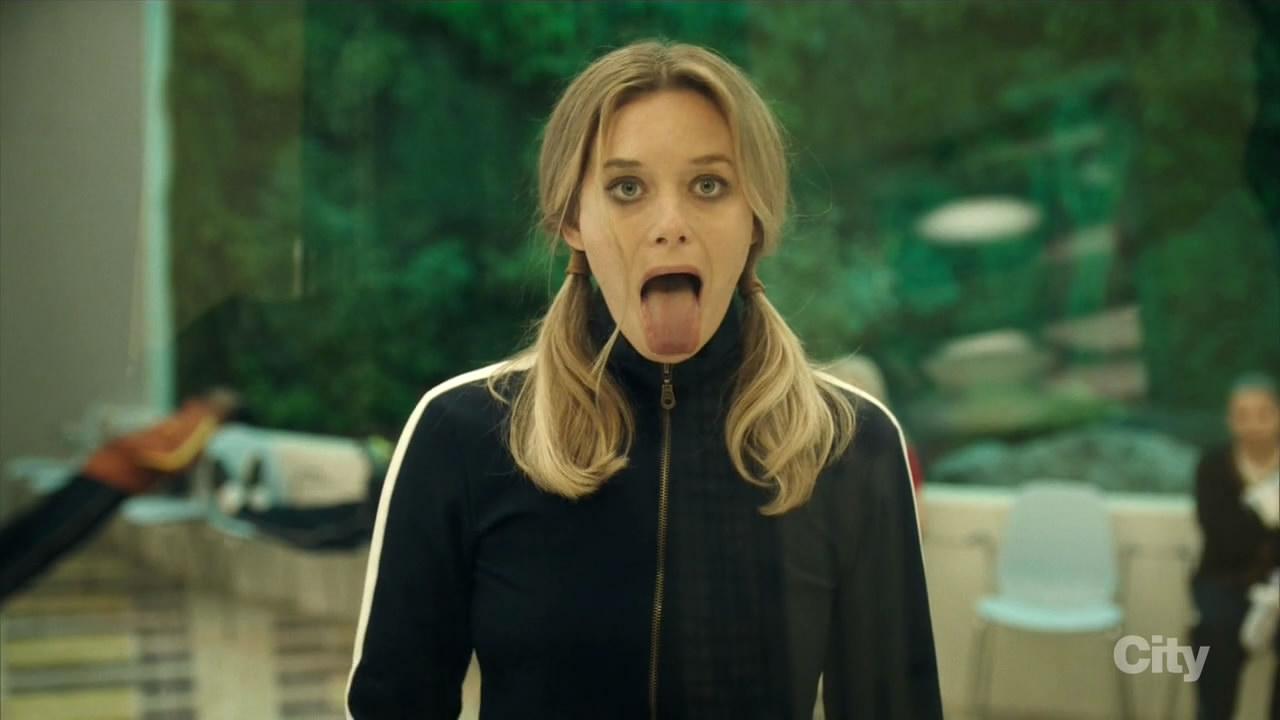 如何评价美剧《大群》(legion)? - 知乎