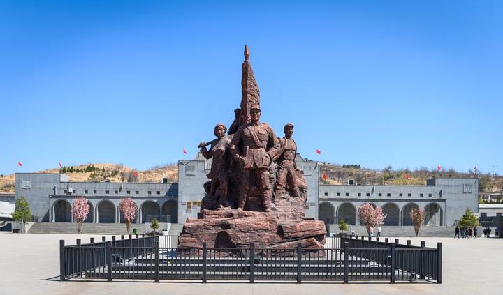 晋绥边区革命纪念馆静静地守护着红色革命的印记,驻守着吕梁儿女的