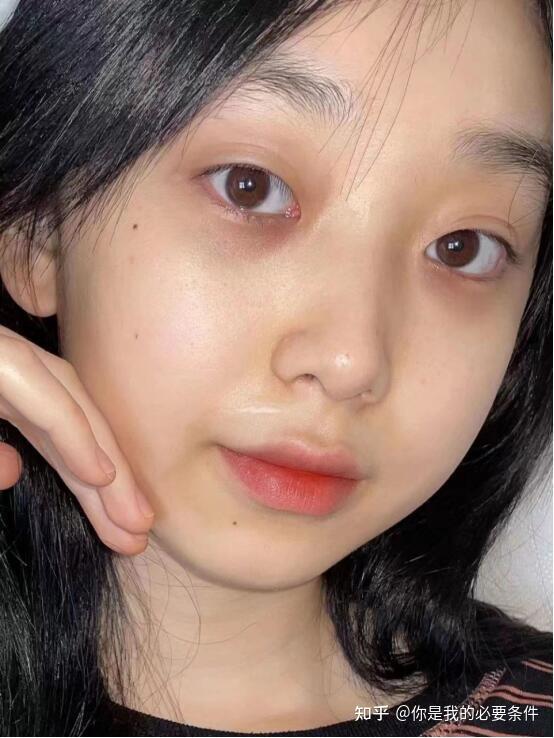 此文谨献给,跟我一样的重度黑眼圈患者.