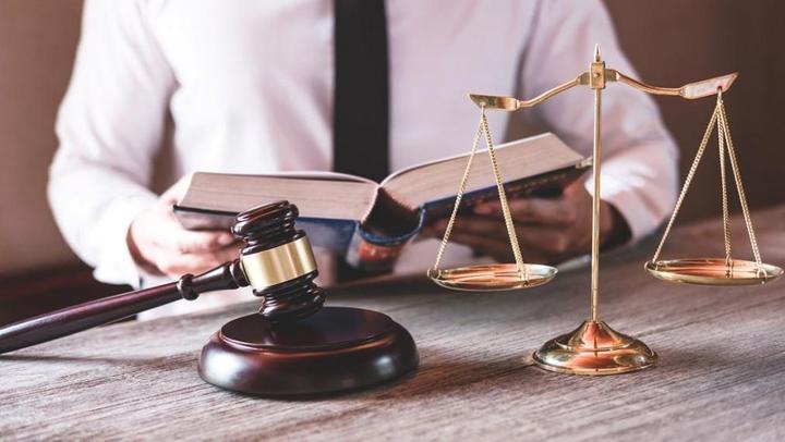 学法学年薪百万不是梦