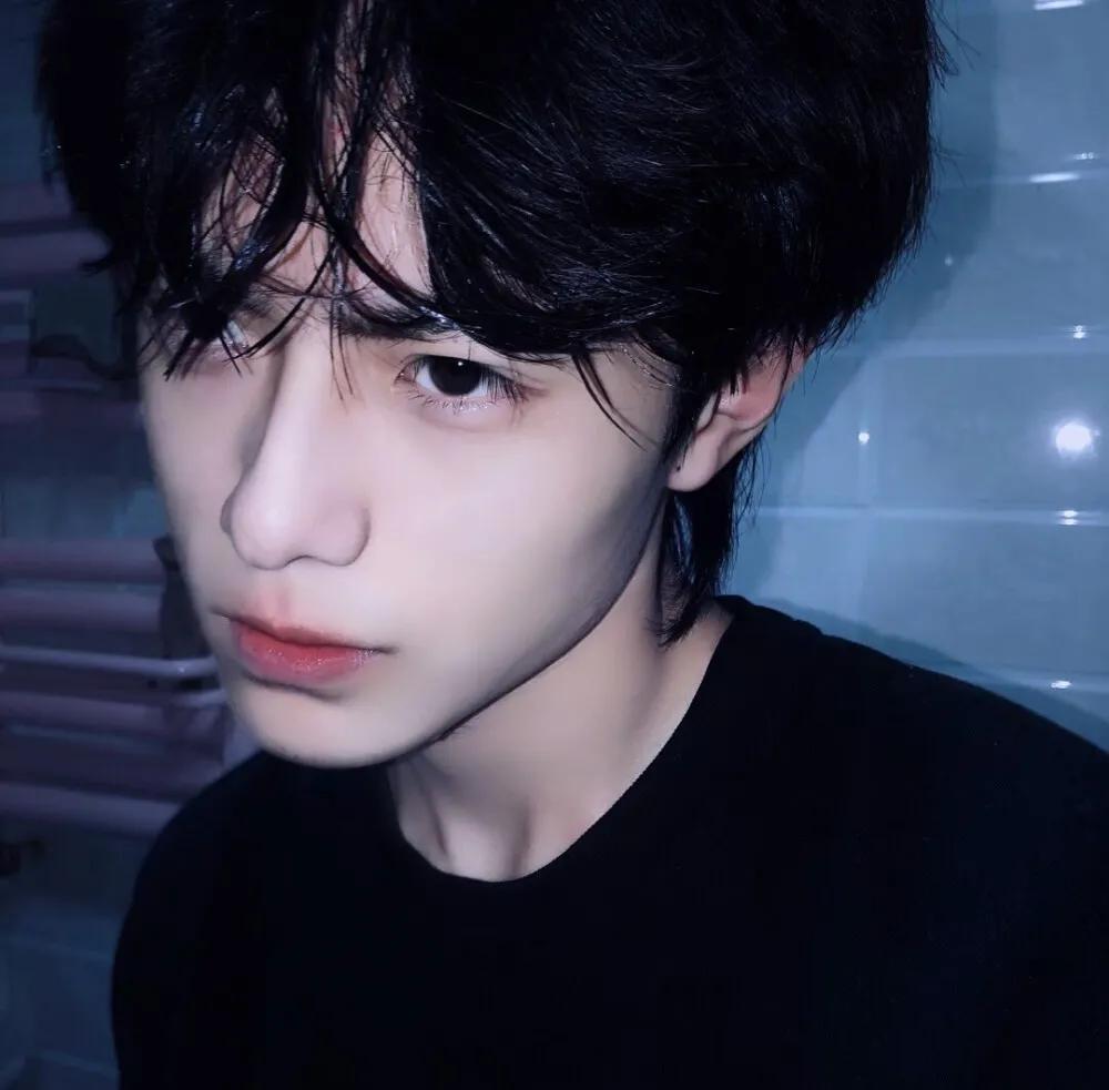 有没有男生用的积极向上又逼格高的头像? - 知乎