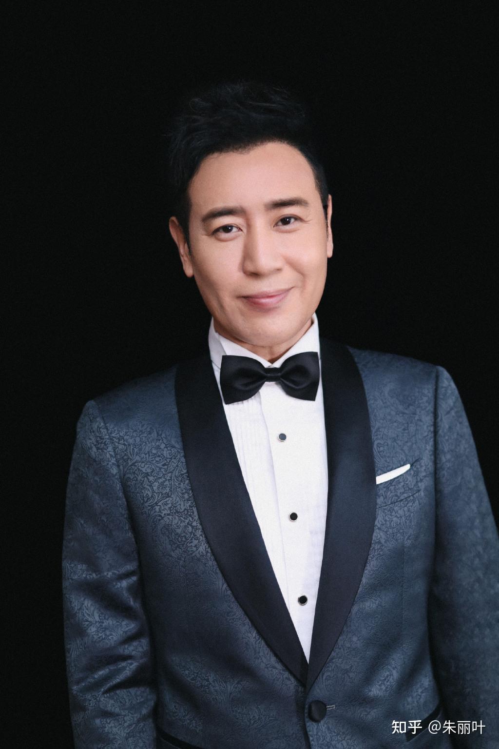 同样演「黑老大」:于和伟和张颂文放一起对比,谁的演技更胜一筹?