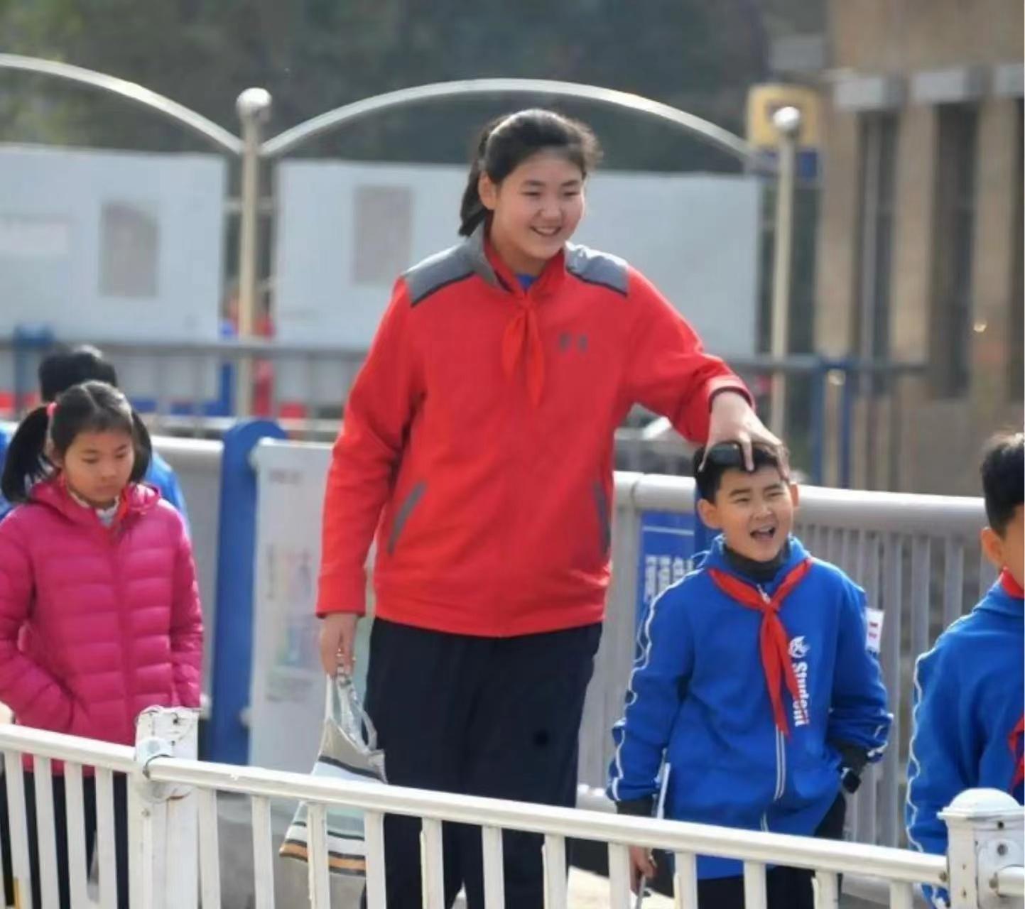 如何评价中国女篮新星张子宇？ - 知乎