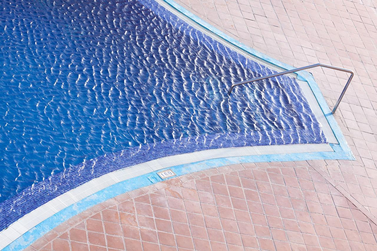 4. 便器台面标准