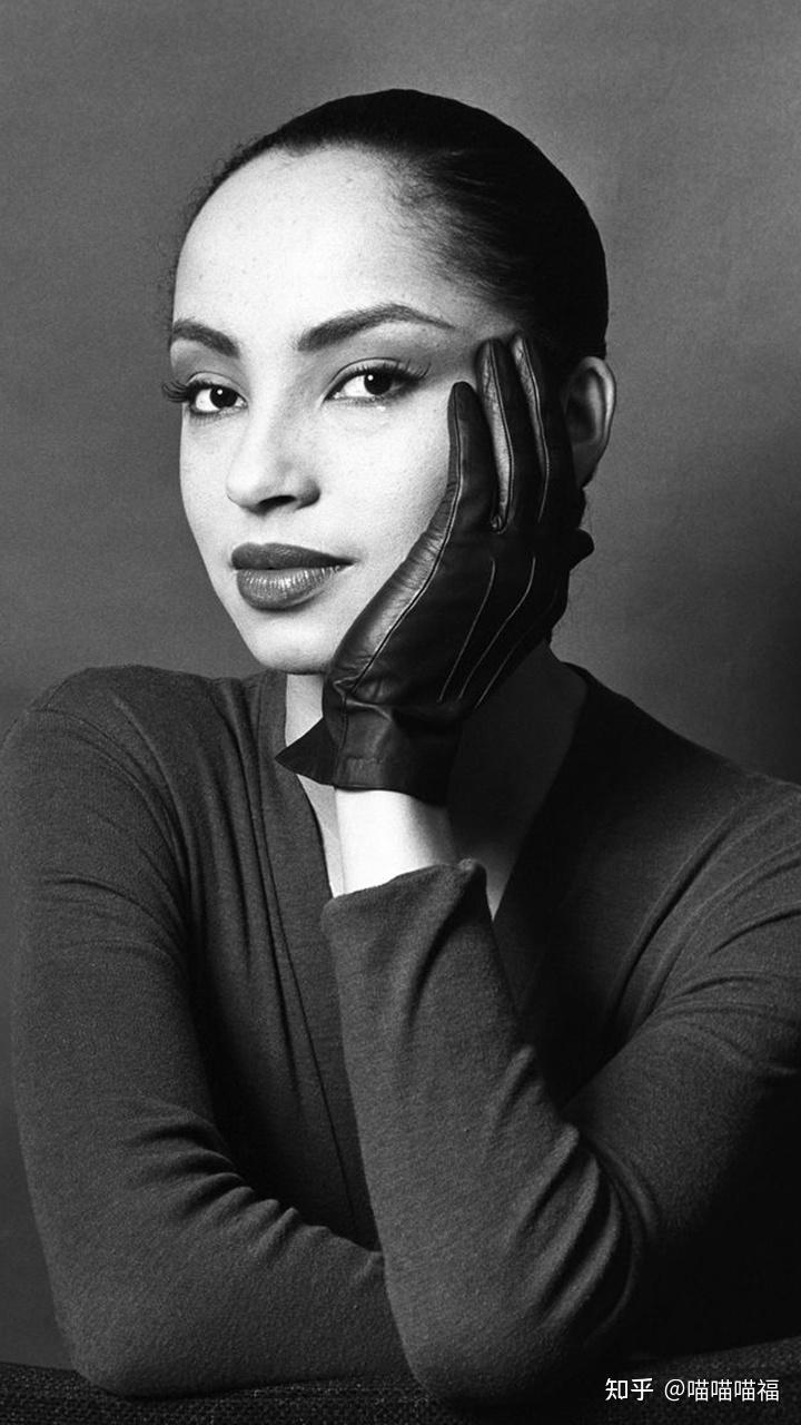 如何评价英国歌手sade