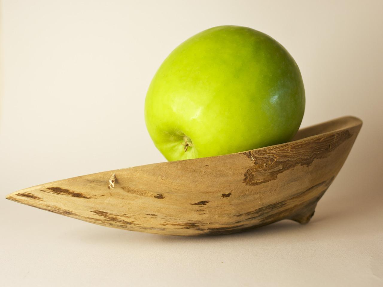 苹果四换后壳多少钱