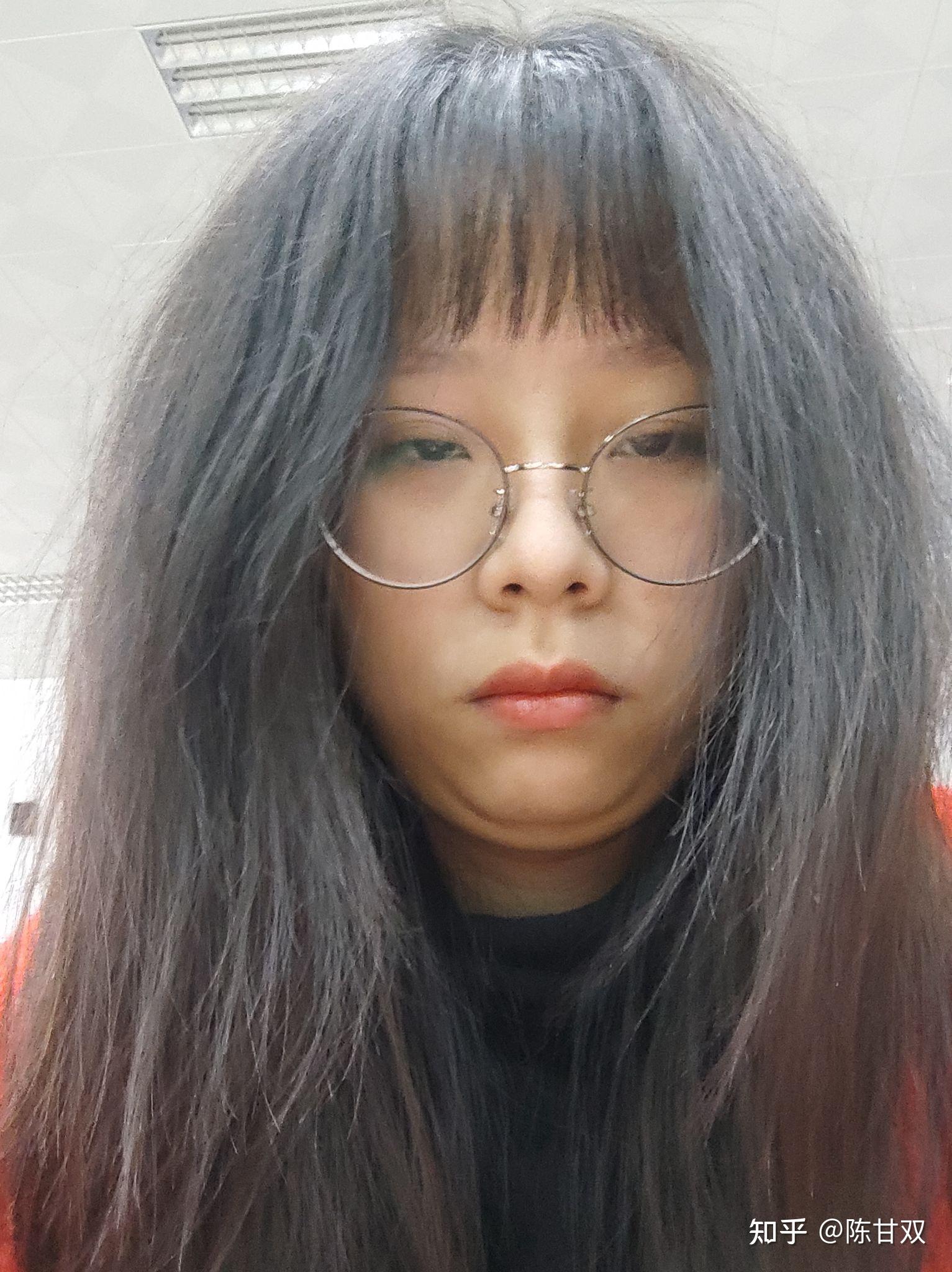 女生扎起头发头上还有一堆杂毛是种什么样的体验从小到大都一直有