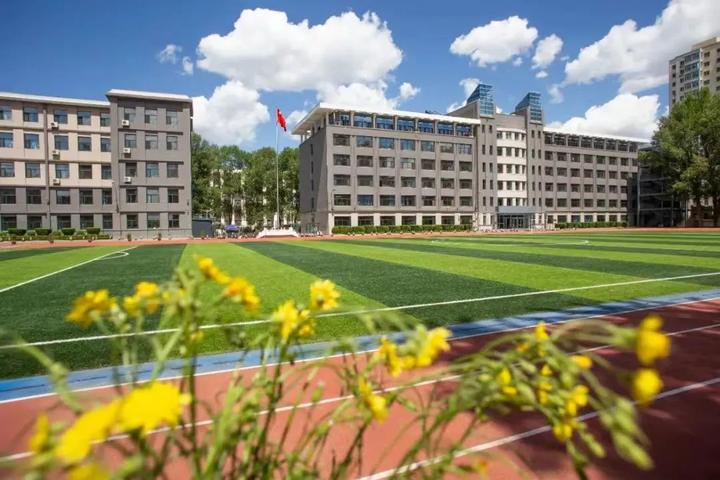 长春外国语学校高中3年高考数据和变化浮动