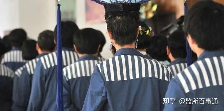 监狱服刑人员的囚服,为什么长这个样子? - 知乎